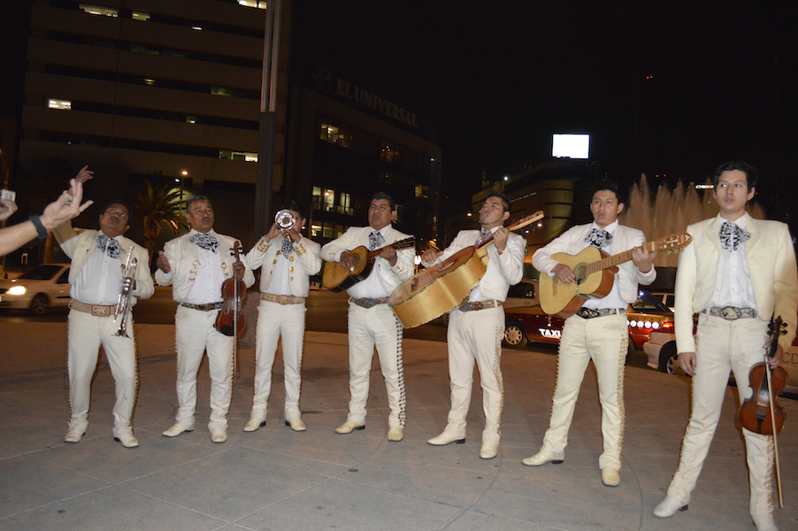 MARIACHIS PARA SERENATAS DF